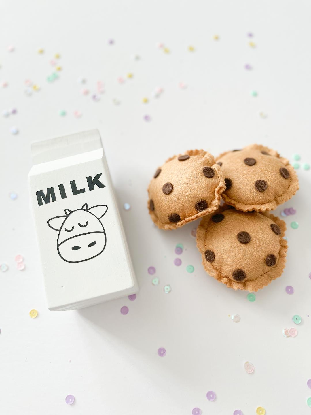 Felt Milk & Cookies Set